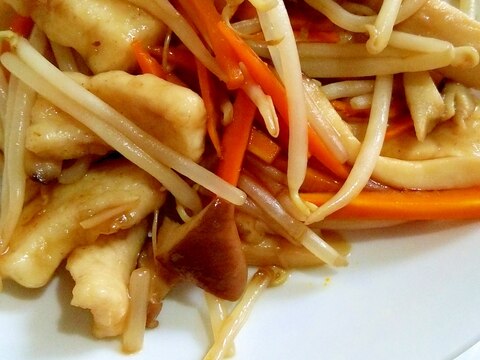 鶏むね肉と人参もやしエリンギのオイスターソース炒め